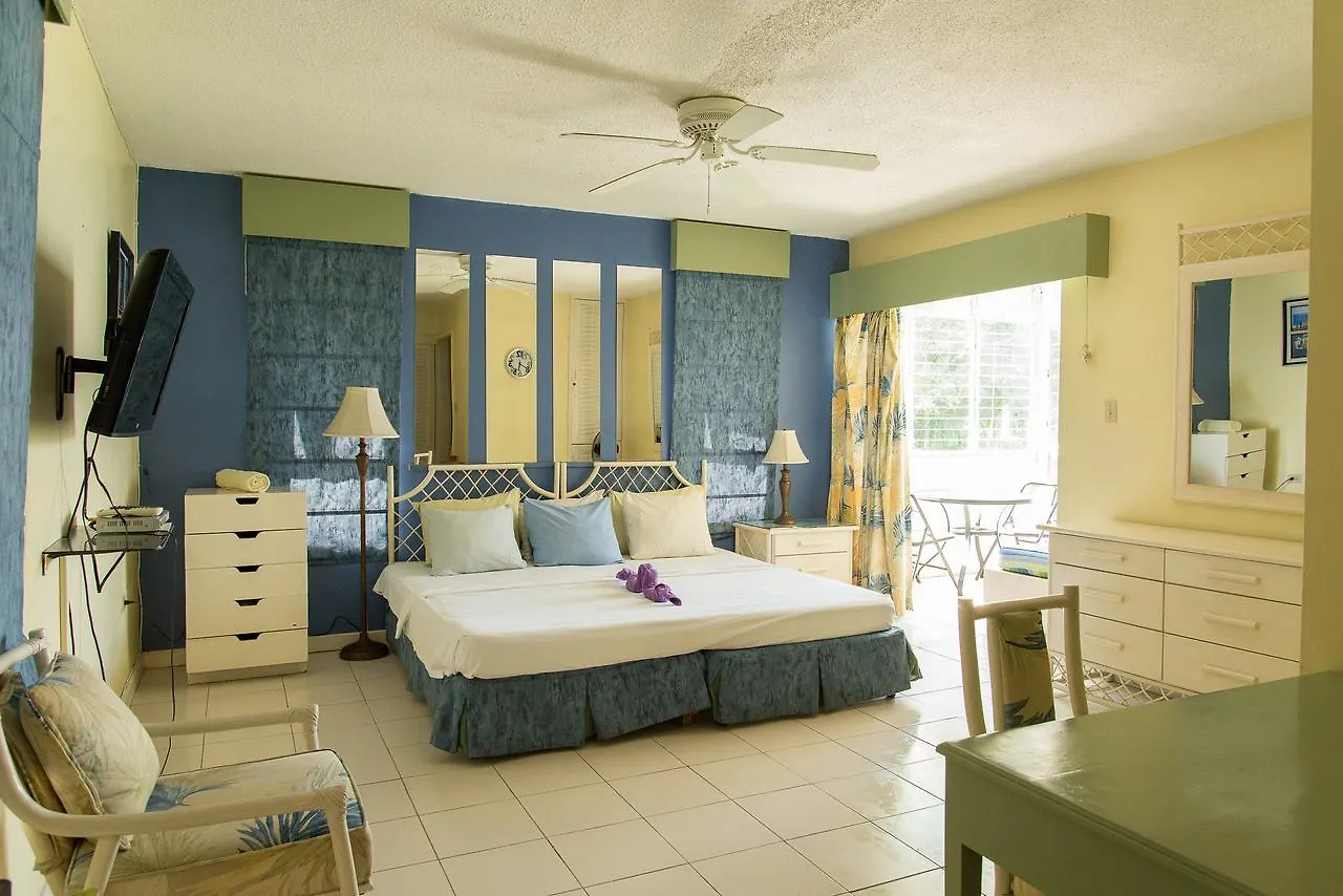 Hipstrip Beach Studio @ Montego Bay Club Resort 아파트
